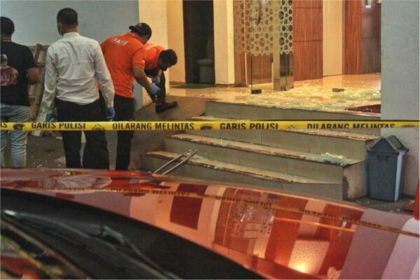 Pasca Penembakan Aparat Bersenjata Laras Panjang Disiagakan di Kantor MUI